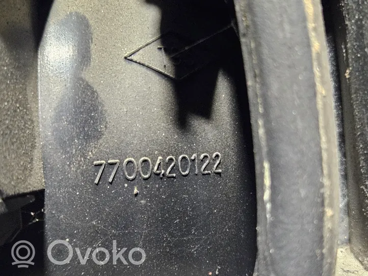 Renault Laguna I Aizmugurējais lukturis virsbūvē 7700420122