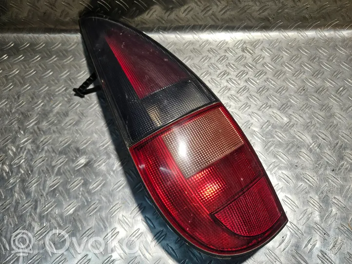 Renault Laguna I Rear/tail lights 4135