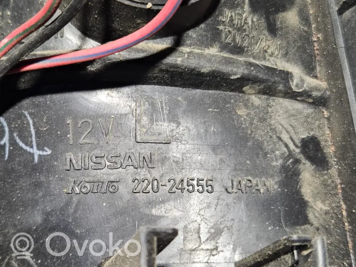 Nissan Sunny Galinis žibintas kėbule 22024555