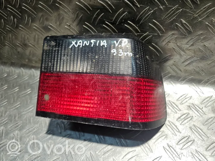 Citroen Xantia Galinis žibintas kėbule 2223