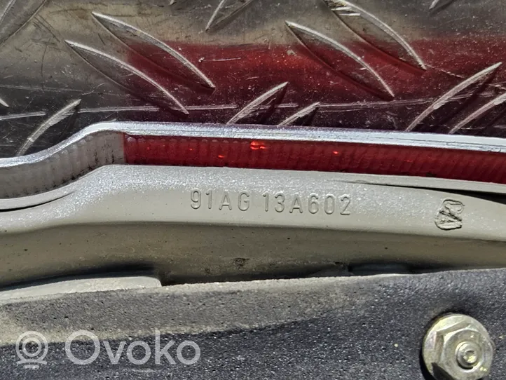 Ford Escort Feux arrière / postérieurs 91AG13A602