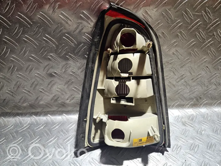 Opel Vectra B Lampa tylna 90585003