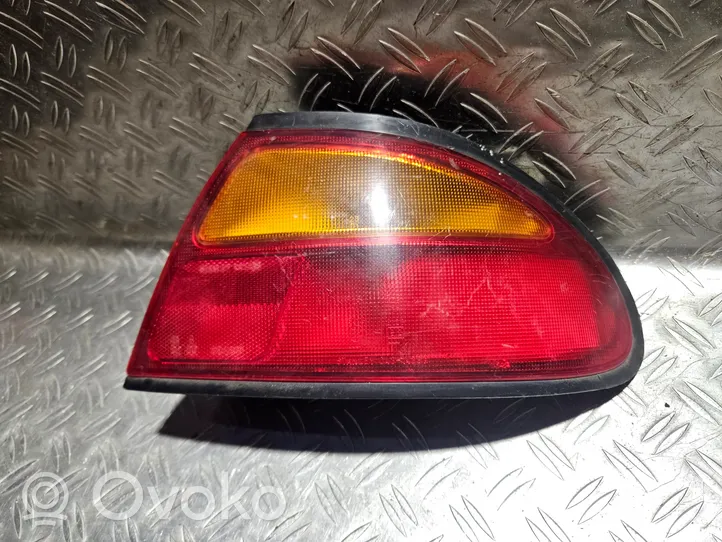 Mazda 323 F Lampa tylna 0431439