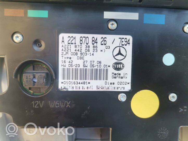 Mercedes-Benz S W221 Panel oświetlenia wnętrza kabiny A2218708426