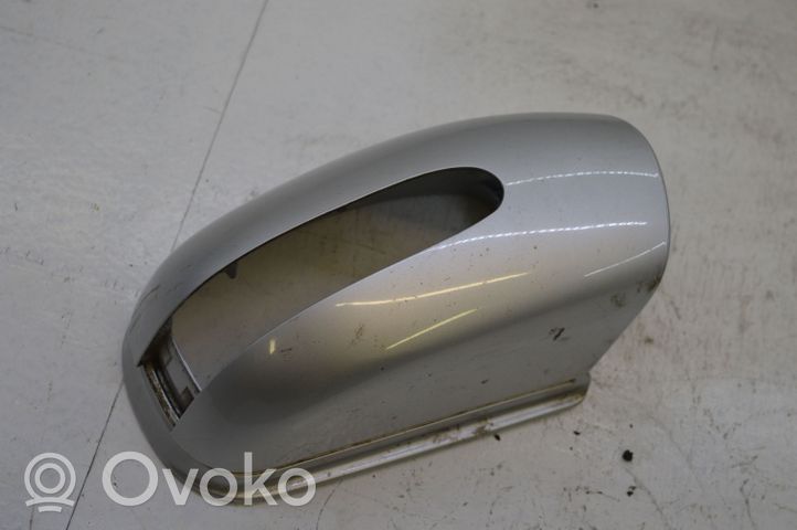 Mercedes-Benz C W203 Coque de rétroviseur 2038100264