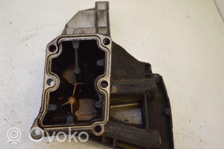 Mercedes-Benz CLK A208 C208 Staffa di montaggio del compressore dell’A/C R1112361330