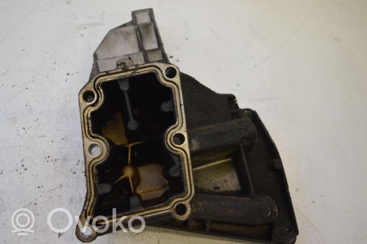 Mercedes-Benz CLK A208 C208 Staffa di montaggio del compressore dell’A/C R1112361330