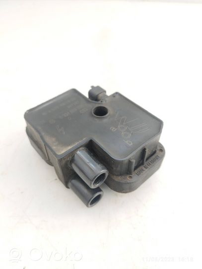 Mercedes-Benz S W220 High voltage ignition coil A0001587803