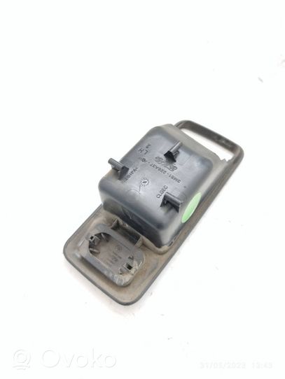 Ford Focus Support bouton lève vitre porte arrière 3M51226A37