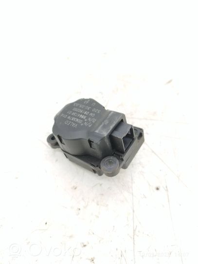 Opel Vectra C Motor/activador trampilla de calefacción 09180200