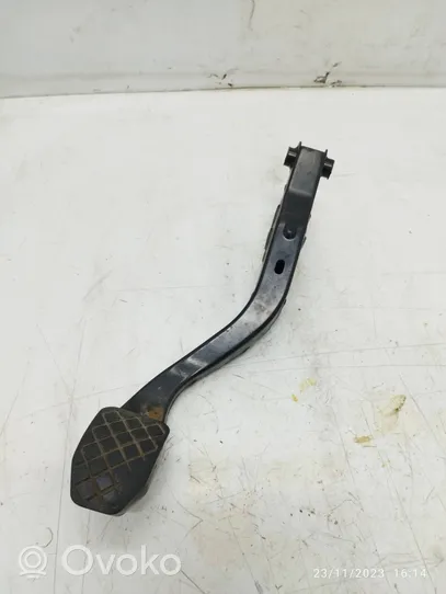 Volkswagen PASSAT B5 Brake pedal 8D1721140B