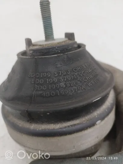 Audi A4 S4 B5 8D Dzinēja spilvens 8D0199379J