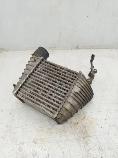 Volkswagen Golf IV Chłodnica powietrza doładowującego / Intercooler 1J0145805d