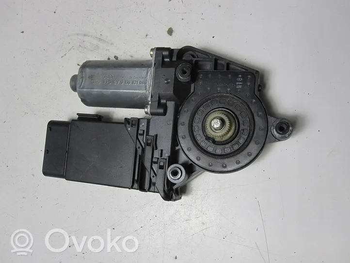 Volkswagen PASSAT B5.5 Fensterhebermotor Tür vorne 3B4837752FC