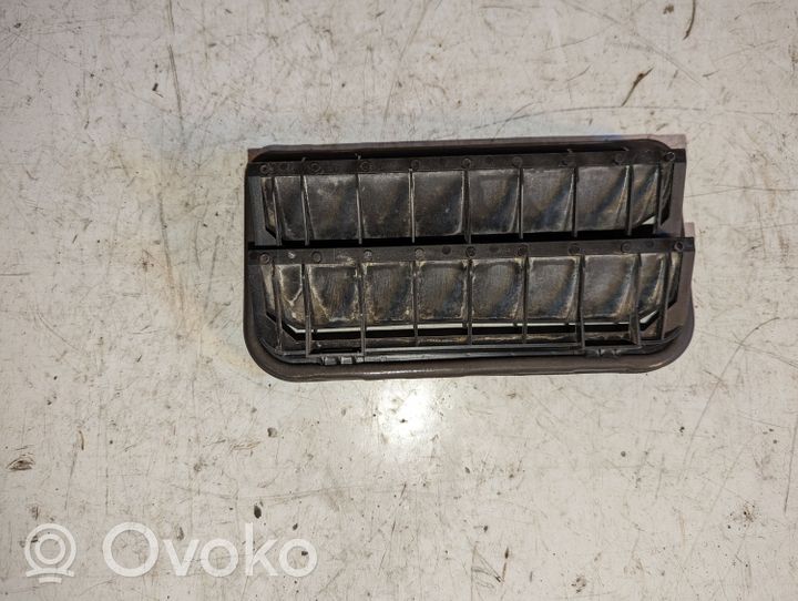 Volkswagen PASSAT CC Válvula de presión del panel lateral trasero 3C0819464