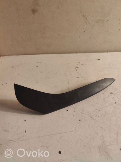 Volkswagen PASSAT B6 Front door interior handle trim 3C2867171