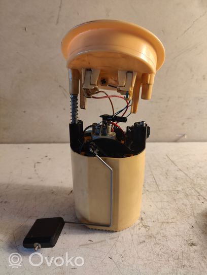 BMW 1 E81 E87 In-tank fuel pump 6763886