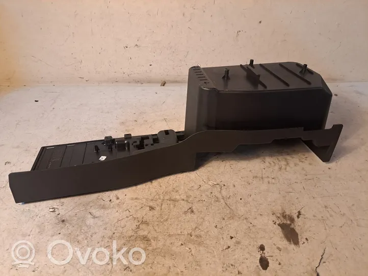 BMW X6 M Glove box in trunk 6981050