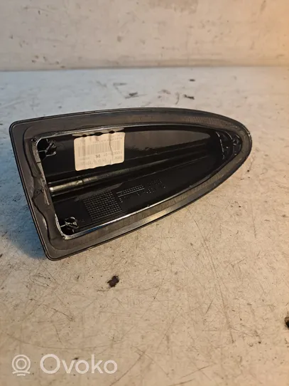 BMW X6 M Roof (GPS) antenna cover 018639