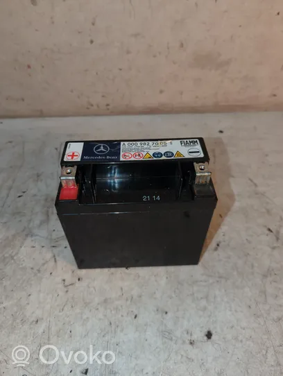 Mercedes-Benz C AMG W204 Batterie A0009827008