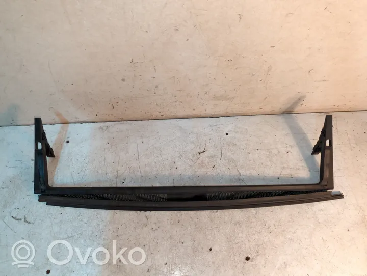 Mercedes-Benz C AMG W204 Deflector de caudal de aire A2079200172