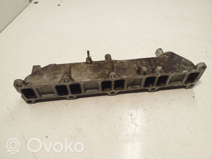 Mitsubishi Pajero Intake manifold 