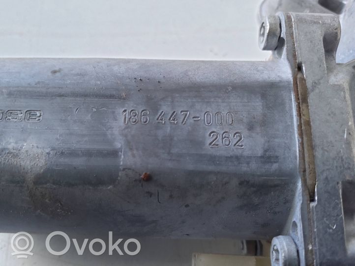 Volvo 850 Moteur de lève-vitre de porte avant 186447000