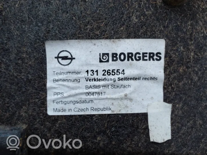 Opel Vectra C Bagažinės slenksčio apdaila 13126554