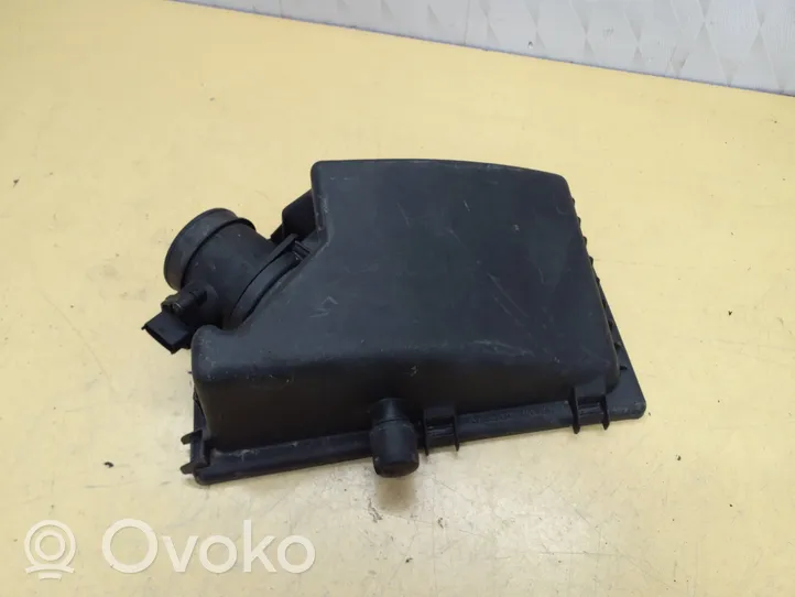 Volvo S80 Air filter box cover 13585