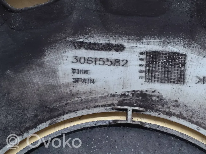 Volvo V50 Kołpaki nieoryginalne R15 30615582