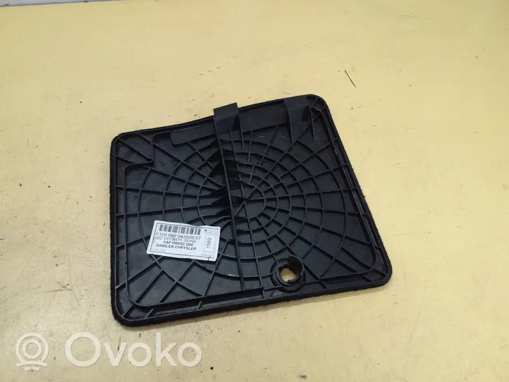 Mercedes-Benz B W245 Dolny panel schowka koła zapasowego A1696800439