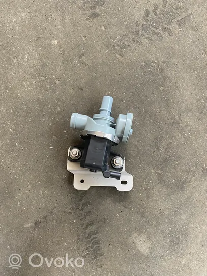 BMW X5 G05 Solenoidinis vožtuvas 7441833