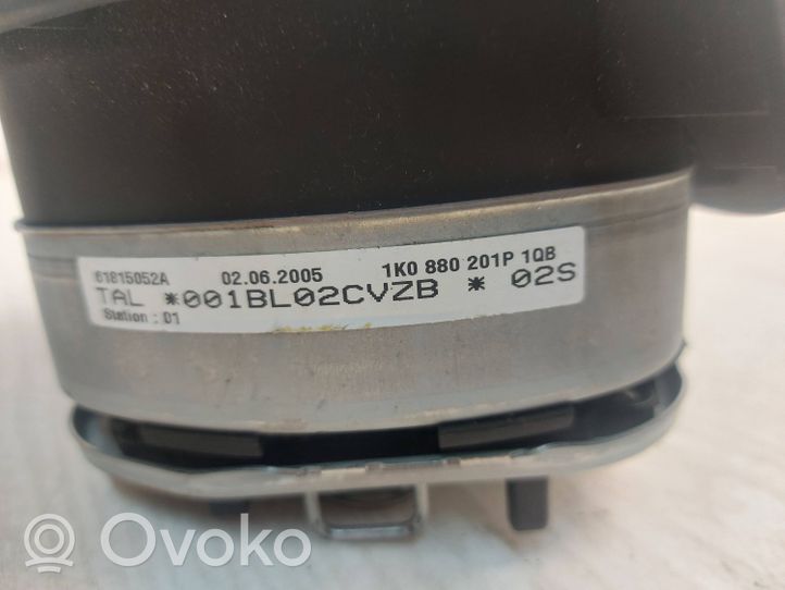 Volkswagen Golf V Airbag dello sterzo 1K0880201P