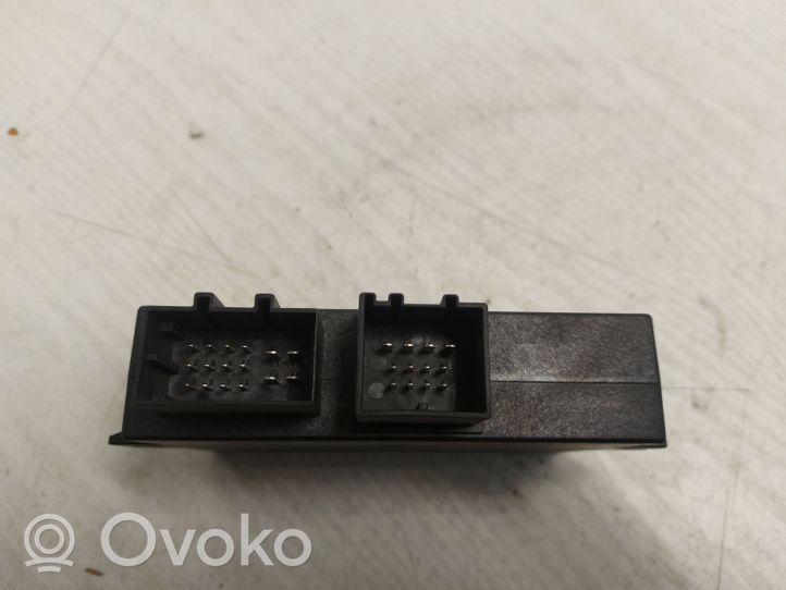 Skoda Octavia Mk2 (1Z) Module de contrôle crochet de remorque 8P0907383