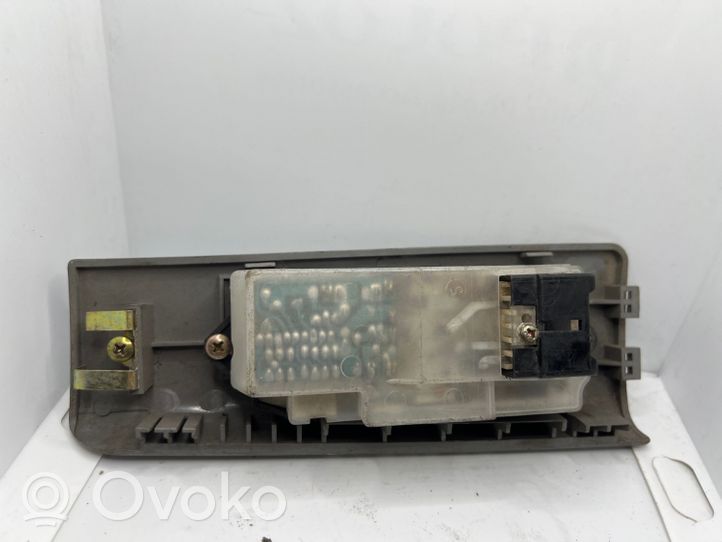 Mitsubishi Space Runner Electric window control switch 8861e65
