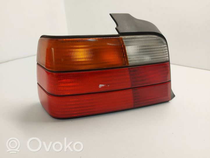 BMW 3 E36 Lampa tylna 