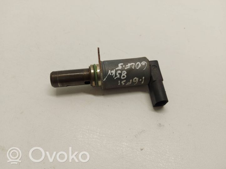 Volkswagen Golf V Zawór sterujący / Ustawienia wałka rozrządu 03C906455