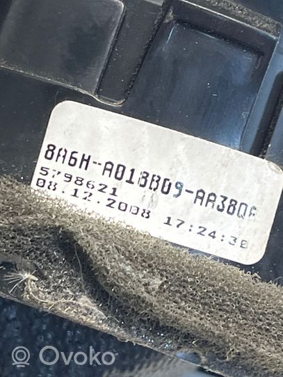 Ford Fiesta Kojelaudan sivutuuletussuuttimen kehys 8A6HA018B09