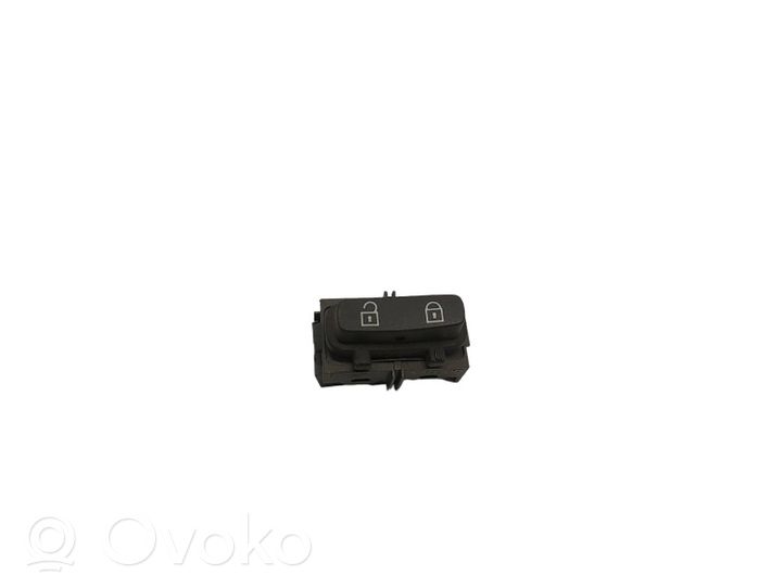 Volvo V70 Central locking switch button 30710475