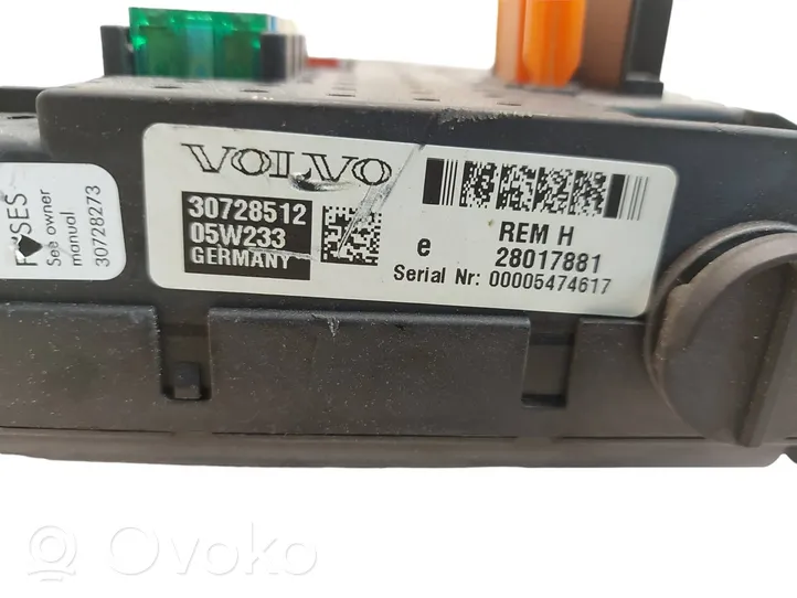 Volvo S60 Module de fusibles 30728512