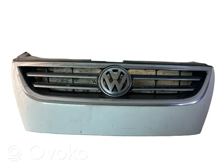 Volkswagen PASSAT CC Griglia superiore del radiatore paraurti anteriore 3C8853651P