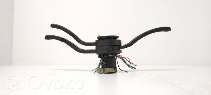 Fiat Ducato Interruptor/palanca de limpiador de luz de giro B826