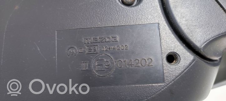 Mazda 2 Elektryczne lusterko boczne drzwi przednich E9014202