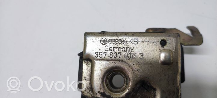 Volkswagen PASSAT B4 Zamek drzwi przednich 357837016G