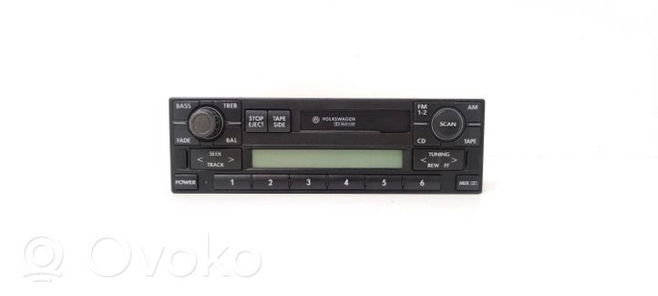 Volkswagen Jetta IV Panel / Radioodtwarzacz CD/DVD/GPS 1J0035180D