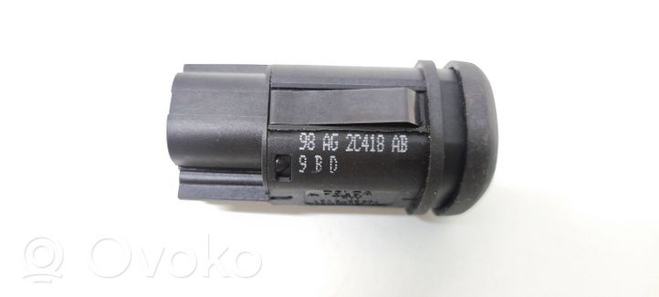 Ford Focus Antipraslidimo/ sukibimo (ASR) jungtukas 98AG2C418AB