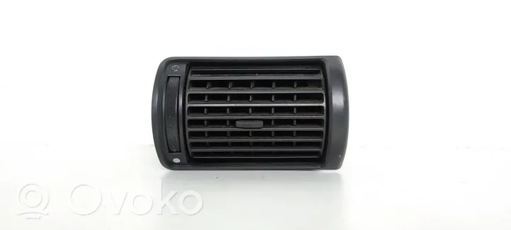 Audi A4 S4 B5 8D Griglia di ventilazione centrale cruscotto 8D1820902