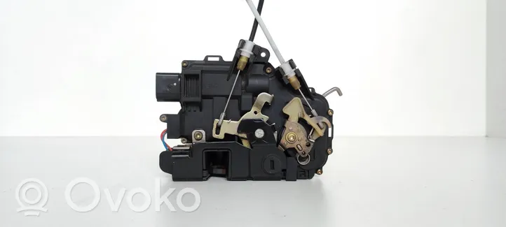 Audi A6 S6 C5 4B Etuoven lukko 4B0839016G