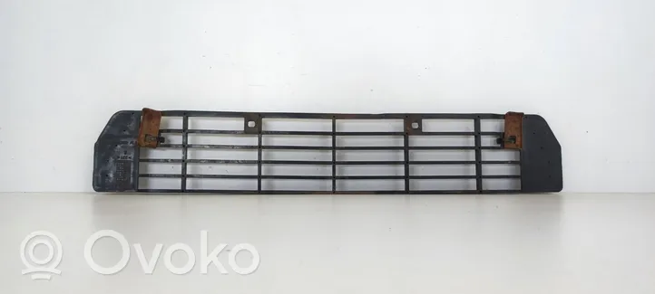 Hyundai Galloper Grille inférieure de pare-chocs avant HR6507801