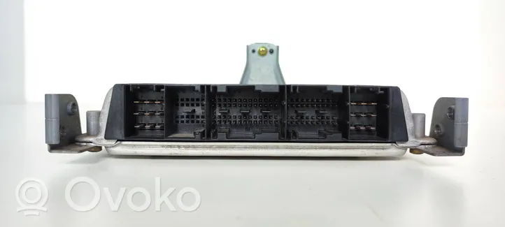 Toyota Yaris Sterownik / Moduł ECU 8966152200